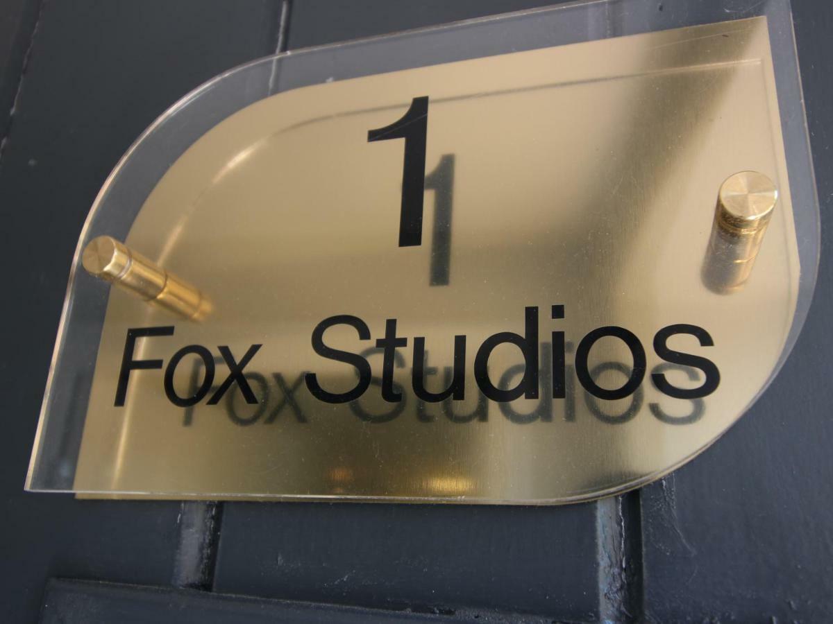 1 Fox Studios Much Wenlock Exterior photo